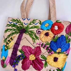 Vintage Tropical Raffia Tote
- Handwoven Floral
Beach Bag - "NASSAU"
